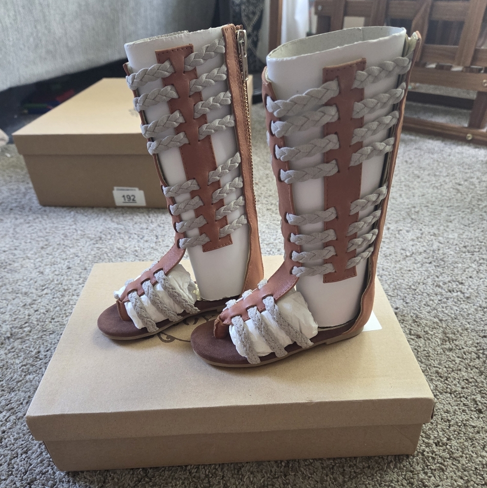 Joyfolie Bridgette Tan and Cream Gladiator Sandals Toddler Size 6